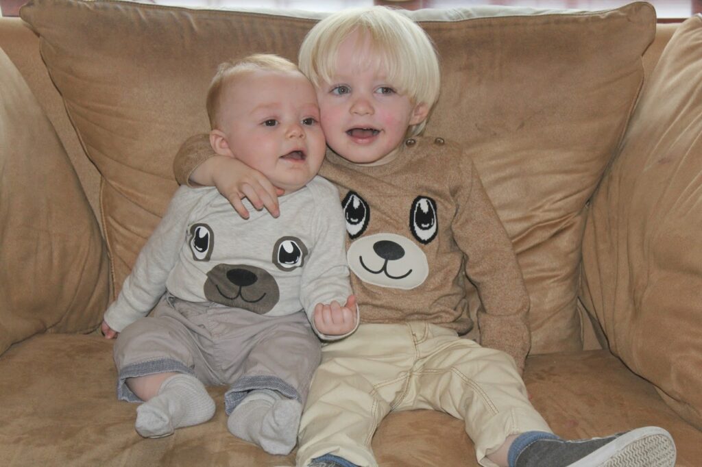 siblings